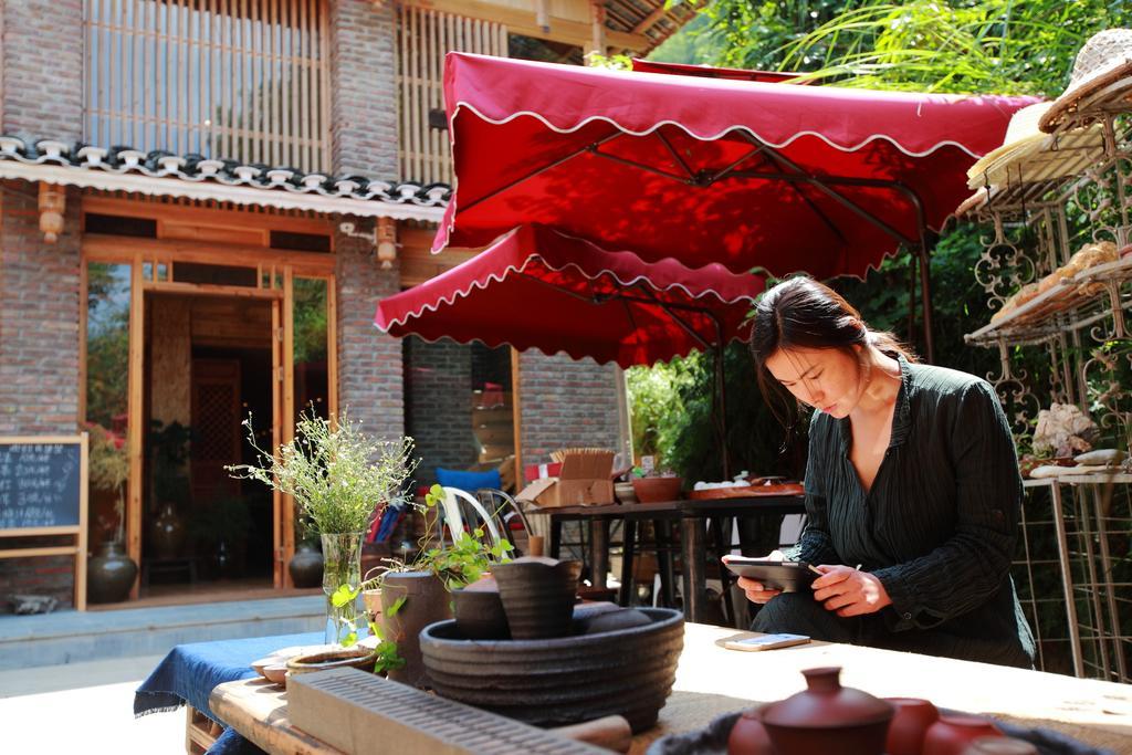 Tong Sang Art Hotel Liping Esterno foto
